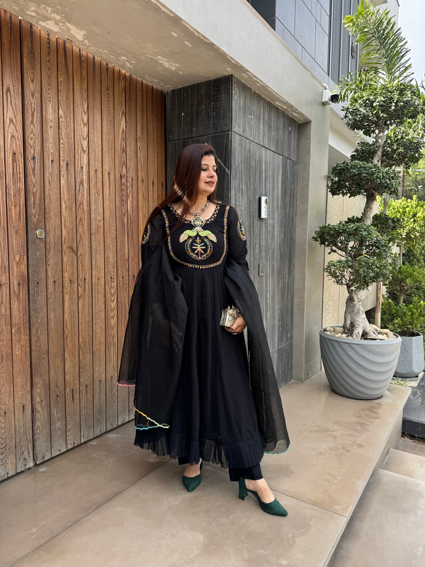MOR Black Suit