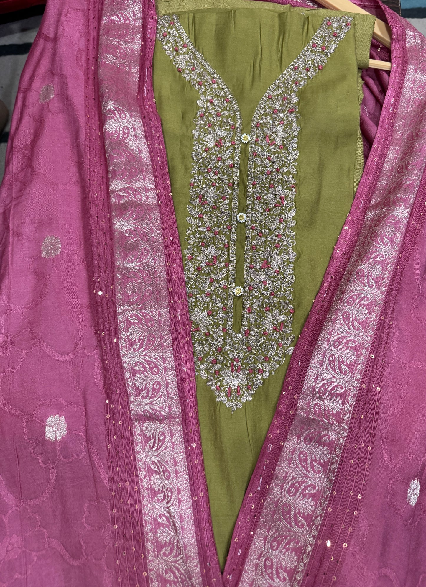 Muslin Green Dori-knot