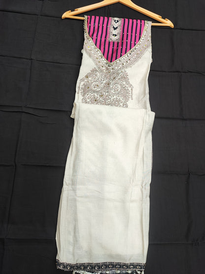Printed Muslin Ivory Maganta