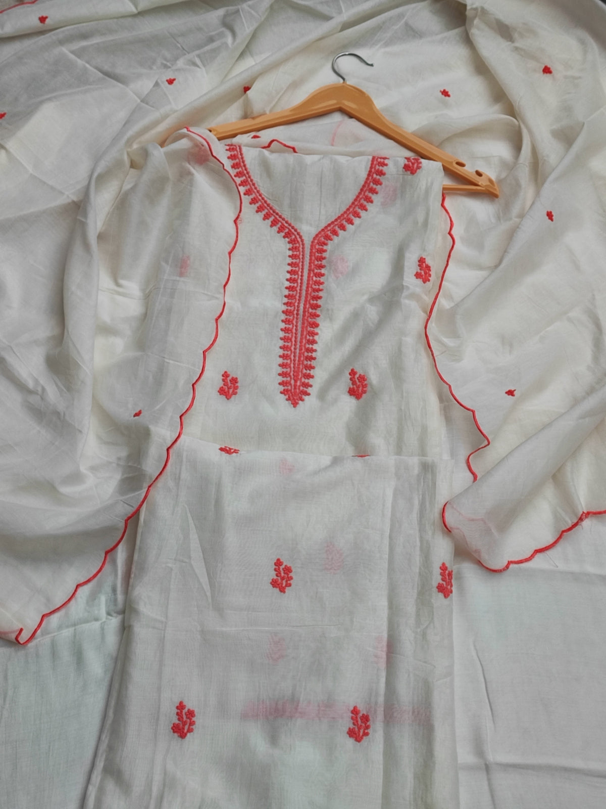 Off-White Mul Cotton Suit with Coral Dori Work
