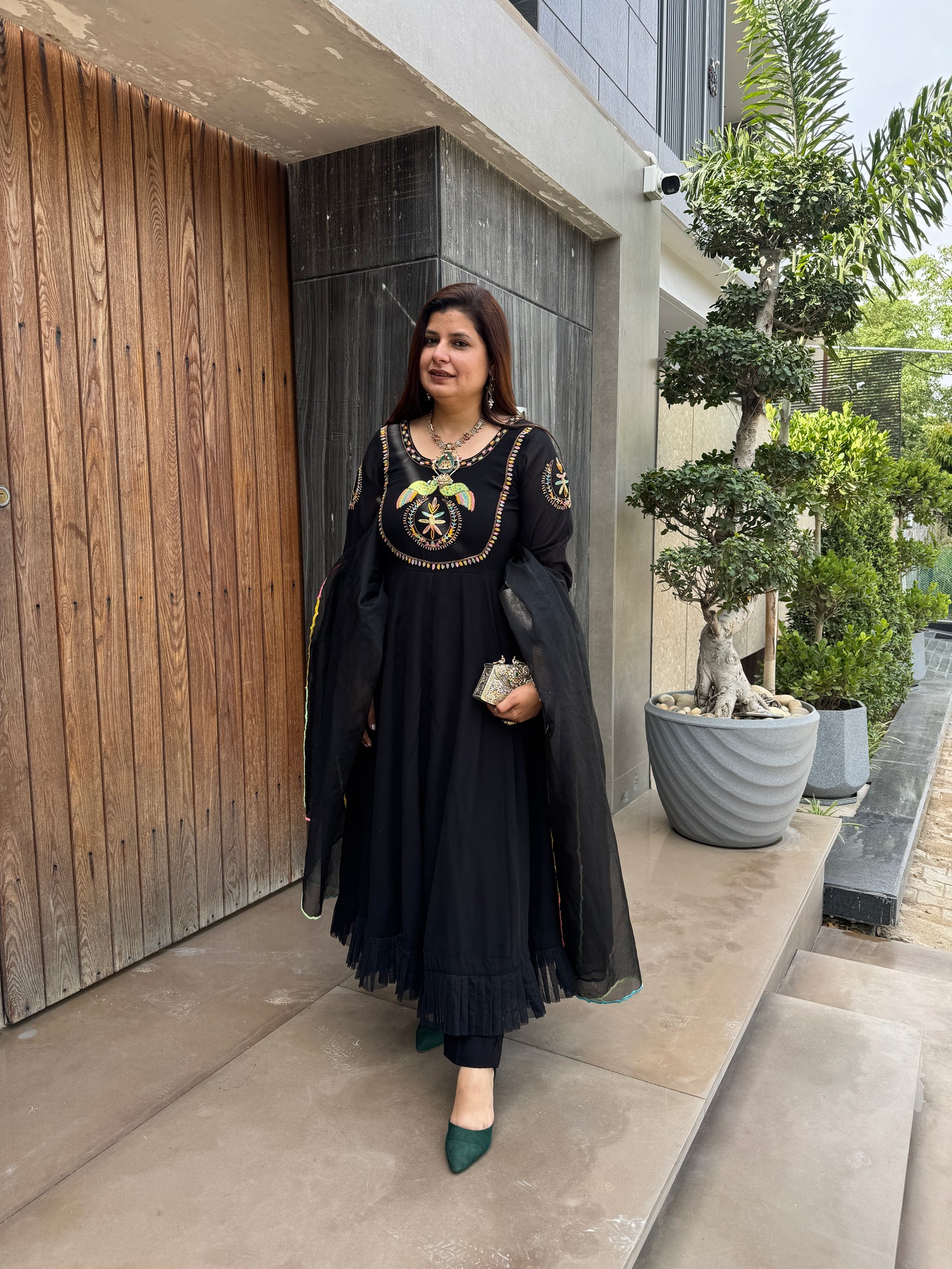 MOR Black Suit
